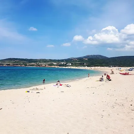Affittimoderni Isola Rossa Elite-pati24 Apartmán Cascabraga